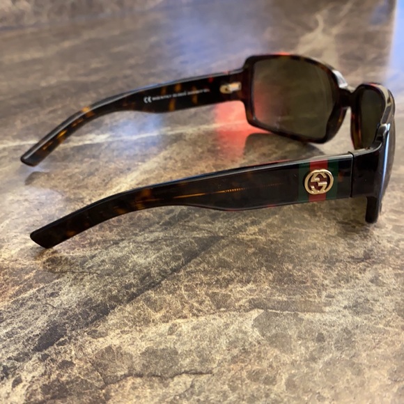 Woman’s sunglasses - Picture 5 of 6